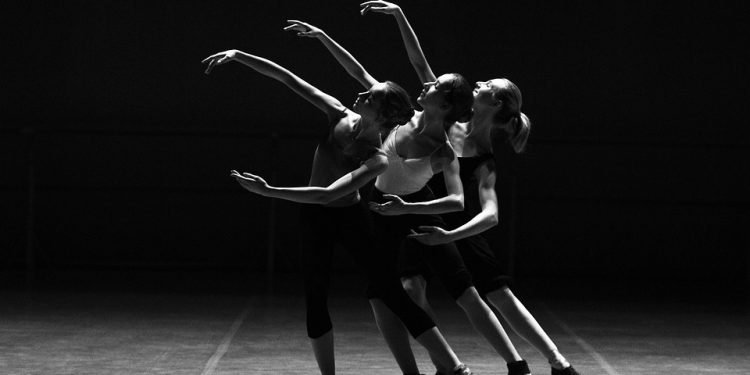 How to Start a Successful Career in Dance